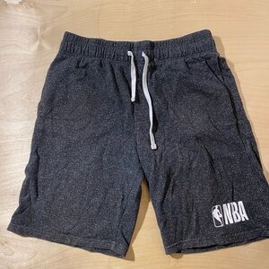 NBA Men's Black Shorts Size Large (LQ)